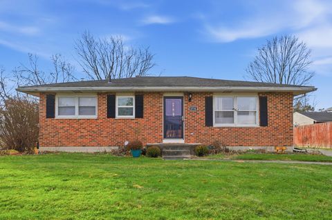 Photo of 1731 Elaina Drive, Springfield, OH 45503 (MLS # 1042772)