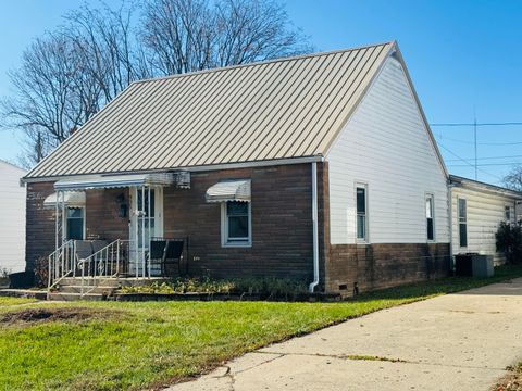 Photo of 905 N Walnut Street, Celina, OH 45822 (MLS # 1042681)