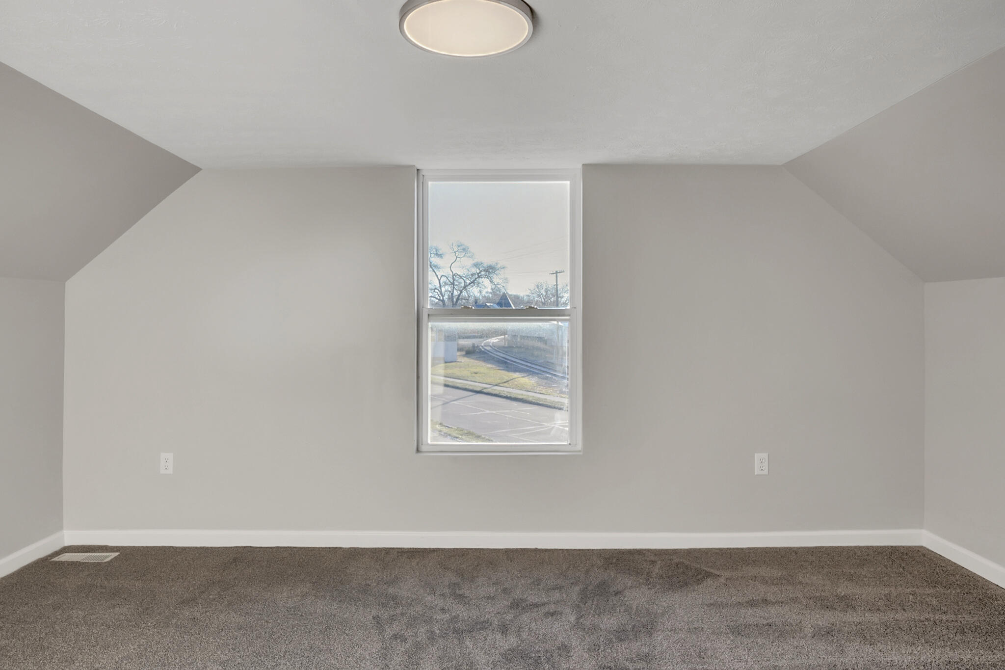 Troy, Ohio 45373, United States, 3 Bedrooms Bedrooms, ,2 BathroomsBathrooms,Residential,Active,24307