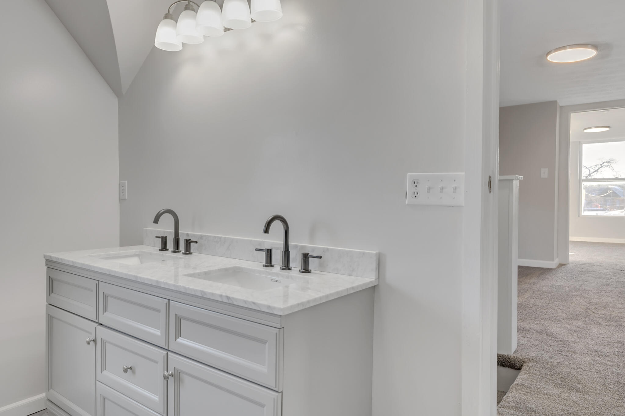 Troy, Ohio 45373, United States, 3 Bedrooms Bedrooms, ,2 BathroomsBathrooms,Residential,Active,24307