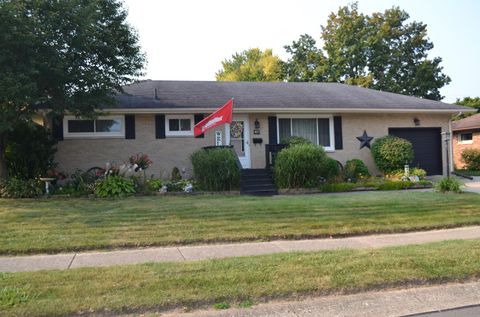 Photo of 1835 Sierra Avenue, Springfield, OH 45503 (MLS # 1041209)