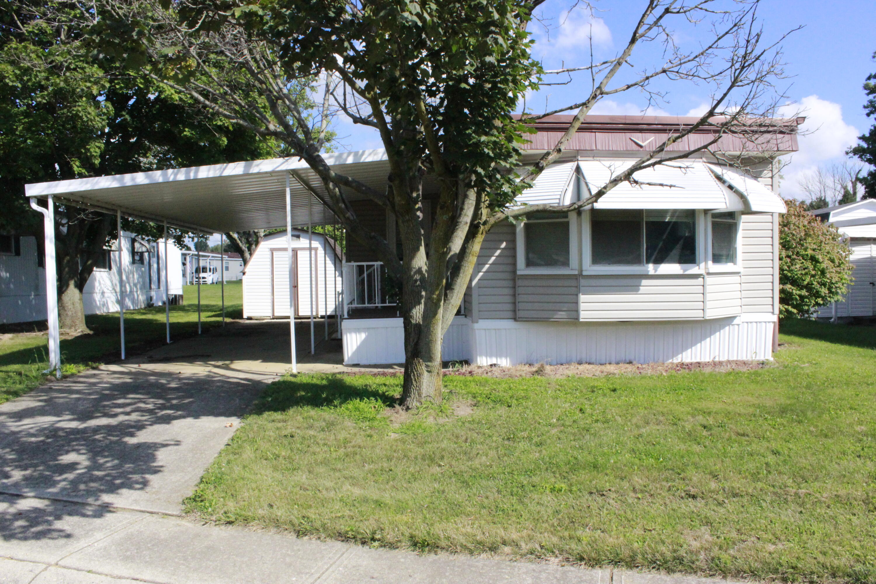 Photo 2 of 25 of 34 Beech Drive mobile home