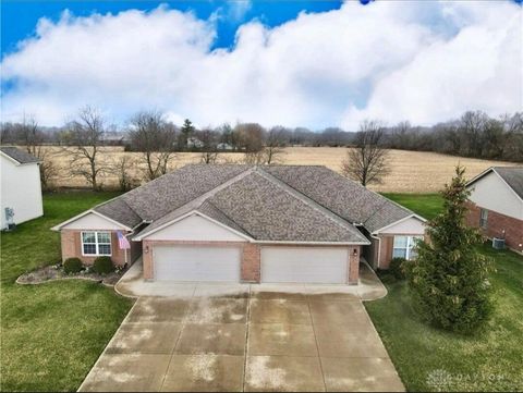 Photo of 2212 Navajo Trail, Piqua, OH 45356 (MLS # 1042402)