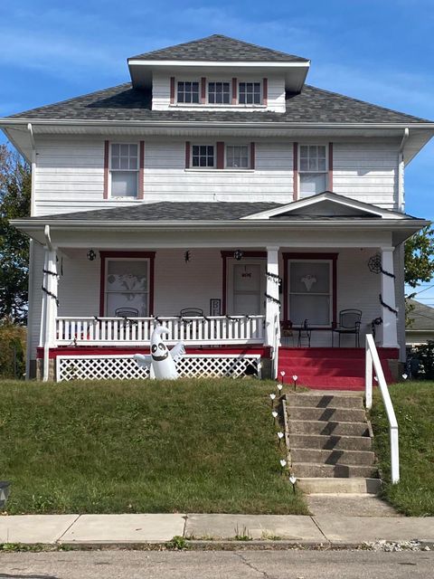 Photo of 1754 S Fountain Avenue, Springfield, OH 45506 (MLS # 1041922)
