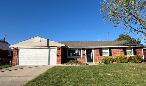 Photo of 914 Briarcliff Avenue, Piqua, OH 45356 (MLS # 1042056)