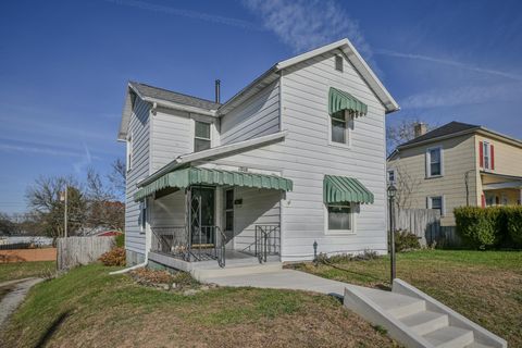 Photo of 1318 Maryland Avenue, Springfield, OH 45505 (MLS # 1042500)