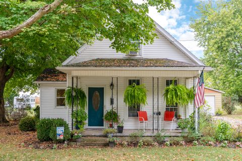 Photo of 1324 Kennard Kingscreek Road, Urbana, OH 43078 (MLS # 1041754)