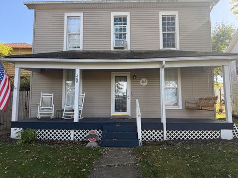 Photo of 209 Chestnut Street, Greenville, OH 45331 (MLS # 1041906)