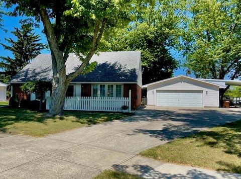 Photo of 626 Skyles Road, Englewood, OH 45322 (MLS # 1038962)