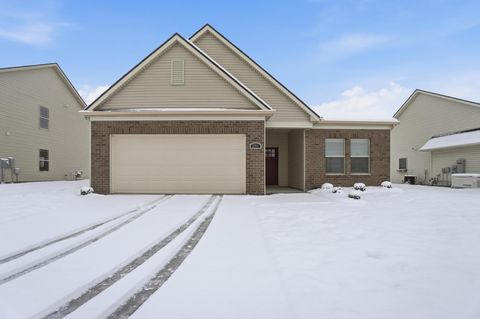 Photo of 286 Hampton Trail, Springfield, OH 45502 (MLS # 1042805)