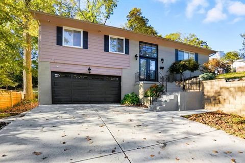 Photo of 1314 Ridgeview Avenue, Dayton, OH 45409 (MLS # 1041730) Photo of 1314 Ridgeview Avenue, Dayton, OH 45409 (MLS # 1041730)