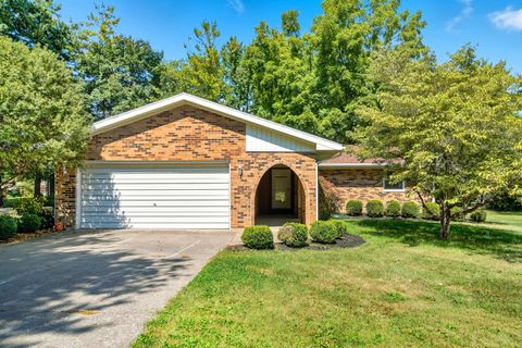 Photo of 203 Boone Drive, Troy, OH 45373 (MLS # 1041263)