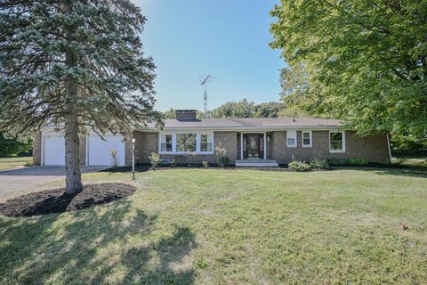 Photo of 2958 E Possum Road, Springfield, OH 45502 (MLS # 1041256) Photo of 2958 E Possum Road, Springfield, OH 45502 (MLS # 1041256)