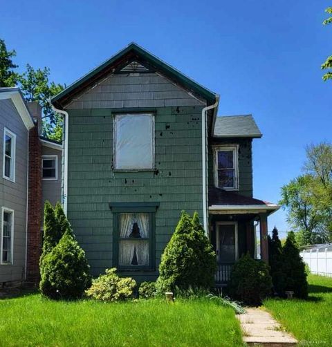 Photo of 744 Central Avenue, Greenville, OH 45331 (MLS # 1042225)