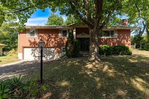 Photo of 2601 Brahms Boulevard, Dayton, OH 45449 (MLS # 1041832) Photo of 2601 Brahms Boulevard, Dayton, OH 45449 (MLS # 1041832)