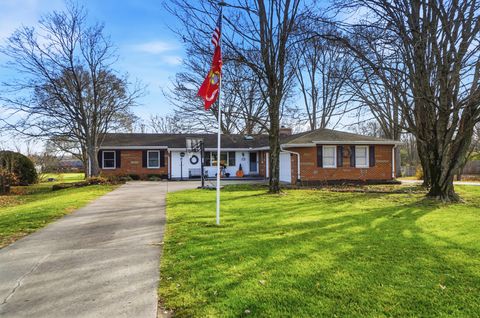 Photo of 4242 Upper Valley Pike, Springfield, OH 45502 (MLS # 1042696)