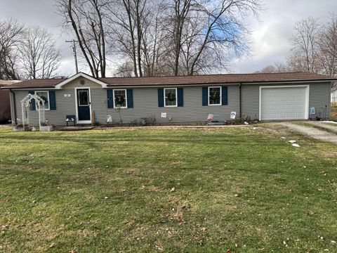 Photo of 126 Bowersock Avenue, Saint Paris, OH 43072 (MLS # 1042971)