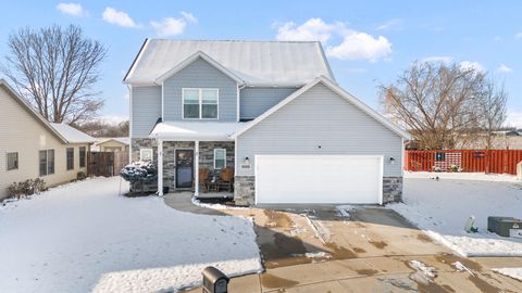 Photo of 2332 Kiowa Court, Piqua, OH 45356 (MLS # 1042868)