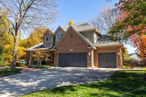 Photo of 1052 Forest Crest Place, Vandalia, OH 45377 (MLS # 1042421)