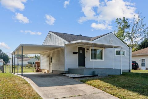 Photo of 372 Trunk Drive, Dayton, OH 45431 (MLS # 1041455)