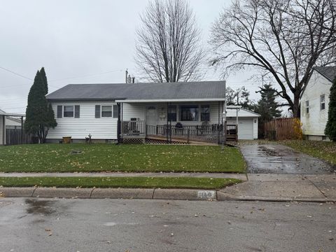 Photo of 160 Locust Drive, Fairborn, OH 45324 (MLS # 1042598)