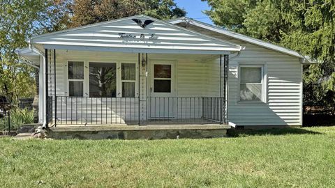 Photo of 1206 Echo Lake Drive, Piqua, OH 45356 (MLS # 1042019)