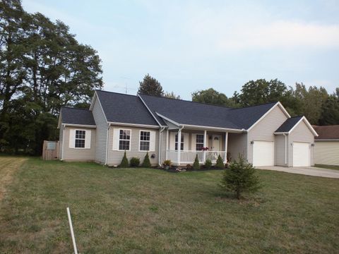 Photo of 328 Lincoln Place, North Lewisburg, OH 43060 (MLS # 1041230) Photo of 328 Lincoln Place, North Lewisburg, OH 43060 (MLS # 1041230)