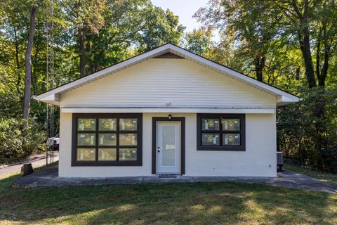 Photo of 510 E Wenger Road, Englewood, OH 45322 (MLS # 1041757)