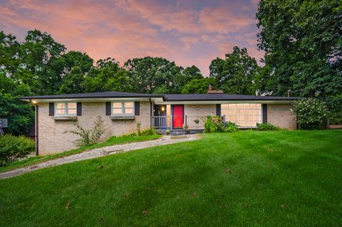 Photo of 4109 Derr Road, Springfield, OH 45503 (MLS # 1040474)