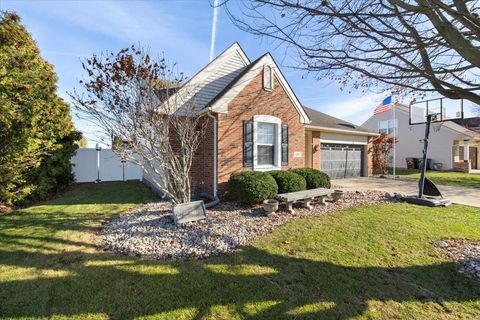 Photo of 505 Deerwood Drive, Piqua, OH 45356 (MLS # 1042535)