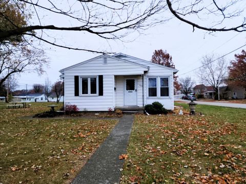 Photo of 520 Oil Street, Saint Marys, OH 45885 (MLS # 1042585)