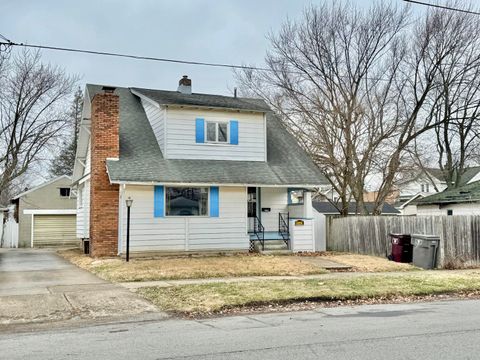 Photo of 1041 N Elizabeth Street, Lima, OH 45801 (MLS # 1043079)