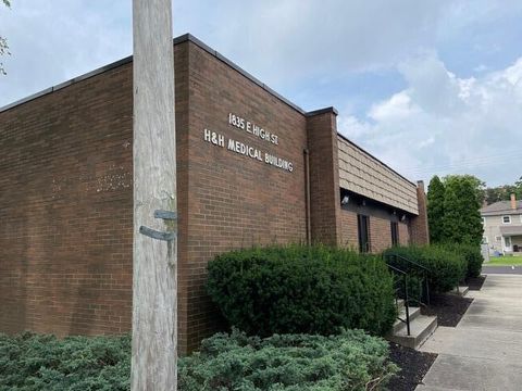 Photo of 1835 E High Street, Springfield, OH 45505 (MLS # 1036097)