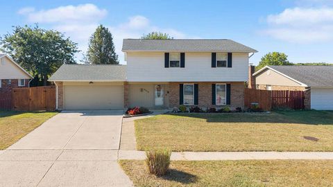 Photo of 6770 Locustview Drive, Dayton, OH 45424 (MLS # 1041398)