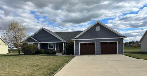 Photo of 2224 E Wayne Street, Celina, OH 45822 (MLS # 1042171)