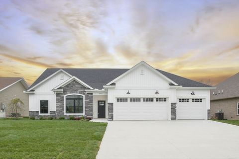 Photo of 3413 Ottawa Circle, Piqua, OH 45356 (MLS # 1042183)