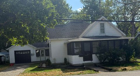 Photo of 242 W Washington Street, New Madison, OH 45346 (MLS # 1041662) Photo of 242 W Washington Street, New Madison, OH 45346 (MLS # 1041662)