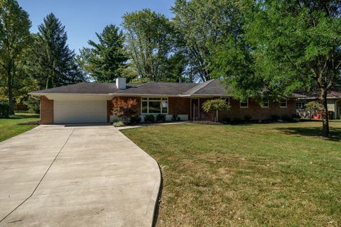 Photo of 6850 Wonder Way, Tipp City, OH 45371 (MLS # 1041316)