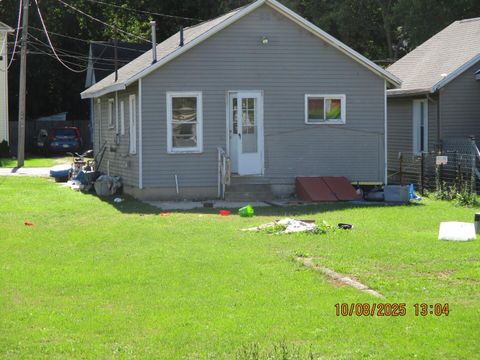 Photo of 334 E Water Street, Piqua, OH 45356 (MLS # 1041947)