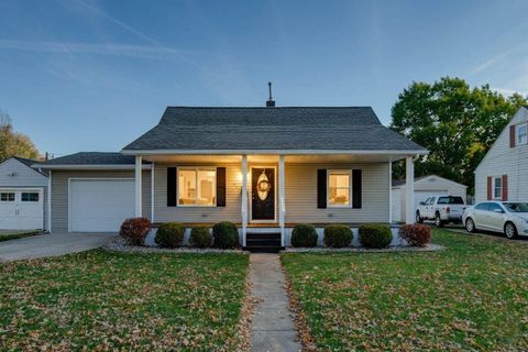 Photo of 112 Zillah Street, Celina, OH 45822 (MLS # 1042541)