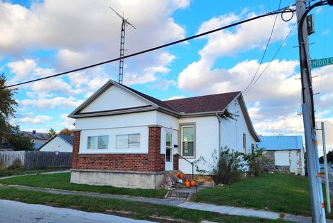 Photo of 117 Hiddeson Avenue, Greenville, OH 45331 (MLS # 1042406)