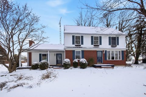 Photo of 2661 Broadview Drive, Springfield, OH 45505 (MLS # 1042999)