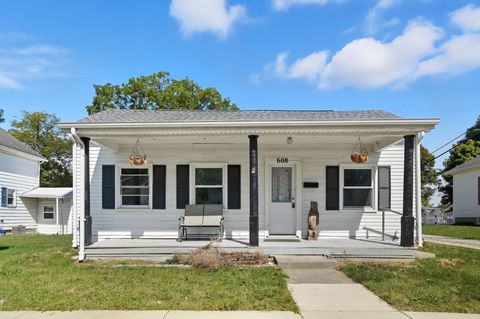 Photo of 608 W Benton Street, Wapakoneta, OH 45895 (MLS # 1041746) Photo of 608 W Benton Street, Wapakoneta, OH 45895 (MLS # 1041746)