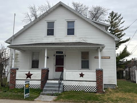 Photo of 7 E Jamestown Street, South Charleston, OH 45368 (MLS # 1042692)