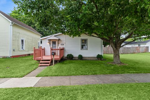 Photo of 320 Freeman Avenue, Urbana, OH 43078 (MLS # 1041235)