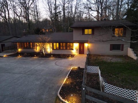 Photo for 955 White Oak Drive