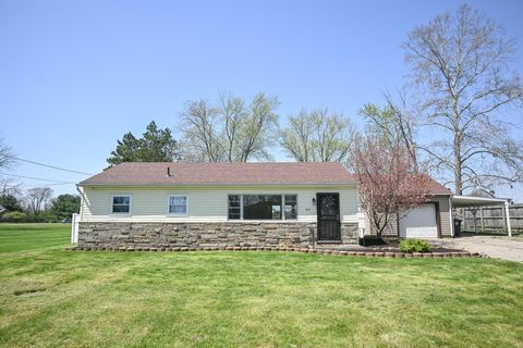 Photo of 245 Gordon Road, Springfield, OH 45504 (MLS # 1038127)