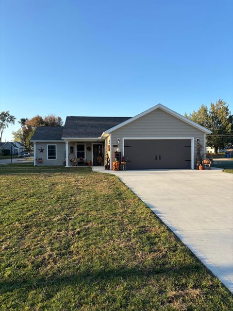 Photo of 602 Weston Street, Saint Marys, OH 45885 (MLS # 1042054)