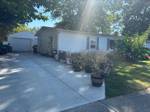 Photo of 210 Prentice Drive, New Carlisle, OH 45344 (MLS # 1041337)