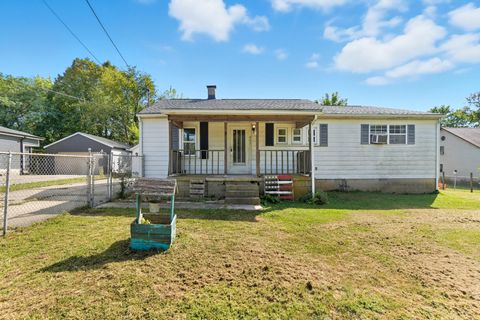 Photo of 421 Lyle Avenue, Springfield, OH 45505 (MLS # 1041311)